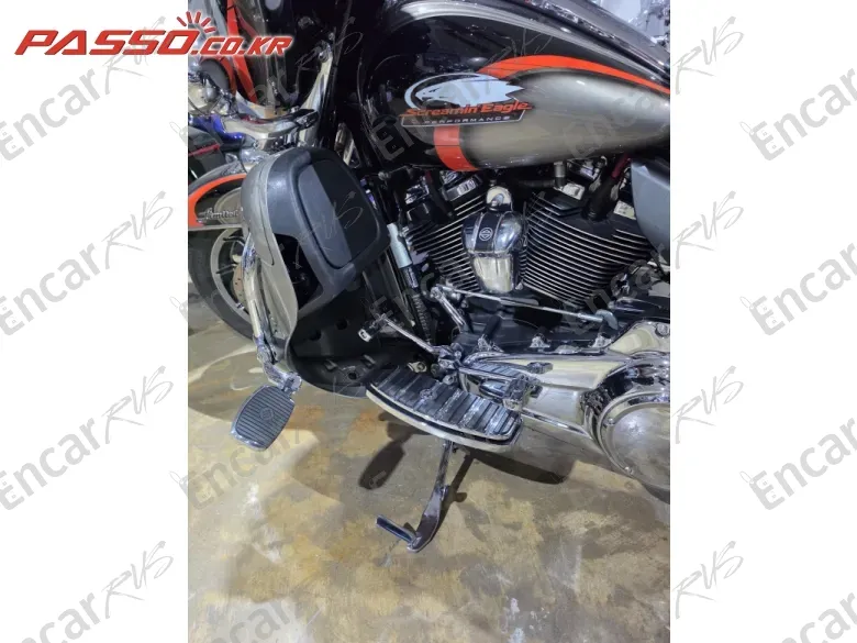 HARLEY-DAVIDSON ULTRA LIMITED - фото 5