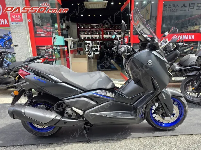 YAMAHA X MAX 300 ABS - фото 0