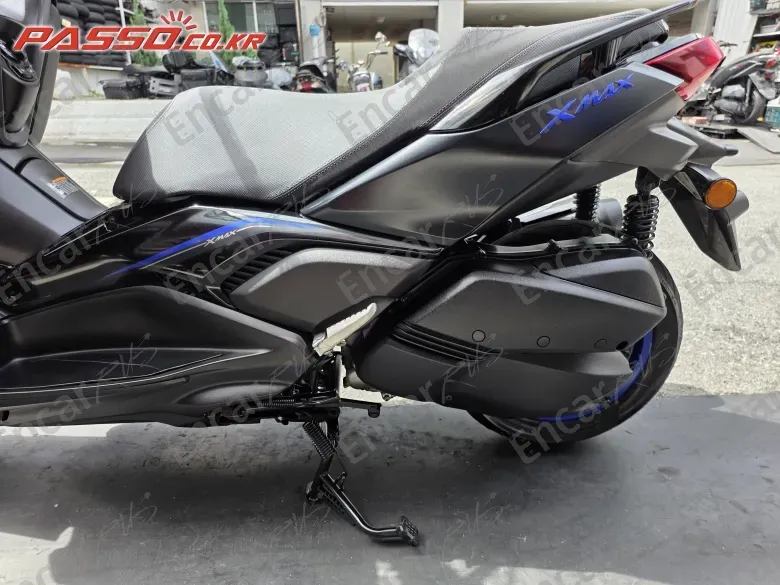 YAMAHA X MAX 300 ABS - фото 4