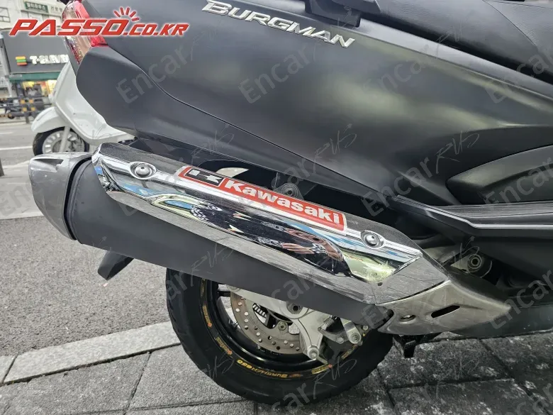 Suzuki Burgman 650 - фото 5
