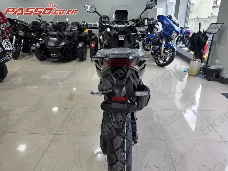 HONDA X ADV - фото 2