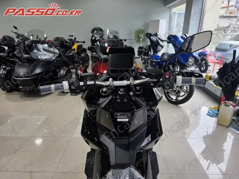 HONDA X ADV - фото 3
