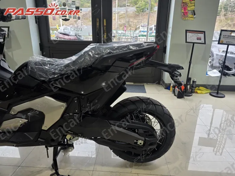 HONDA X ADV - фото 4