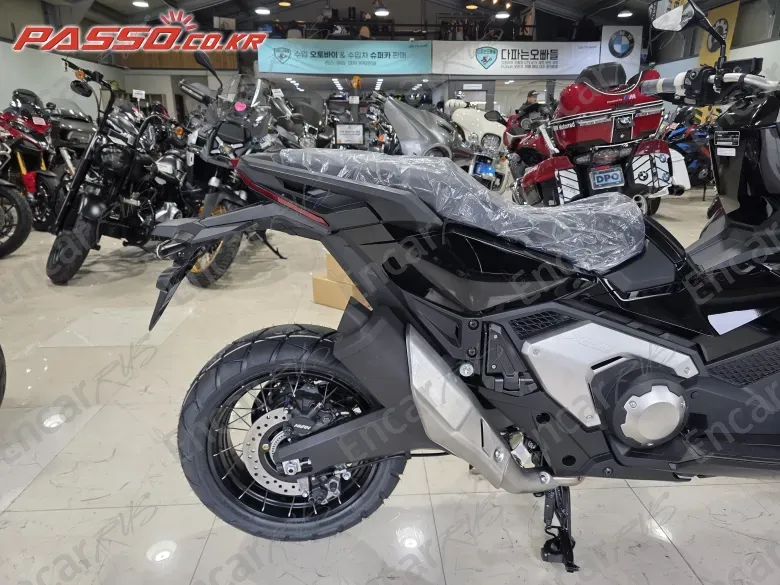 HONDA X ADV - фото 6