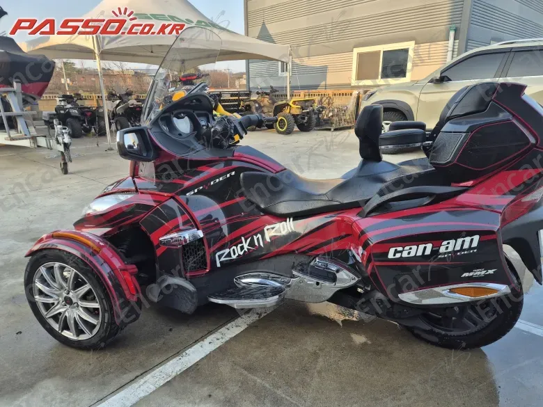 BRP CAN-AM SPYDER RT LIMITED - фото 1