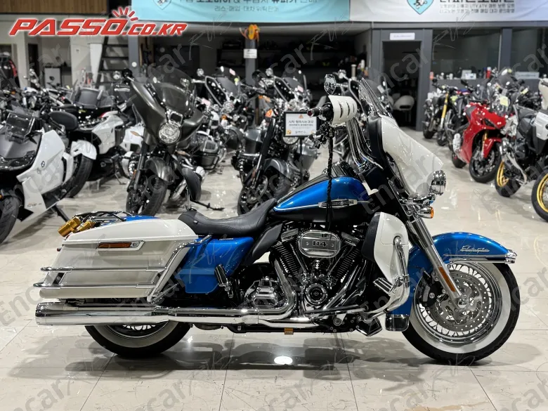 Harley-Davidson Electra Glide Revival - фото 0