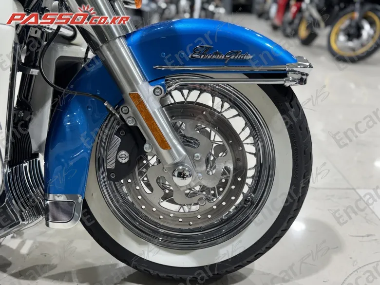 Harley-Davidson Electra Glide Revival - фото 5