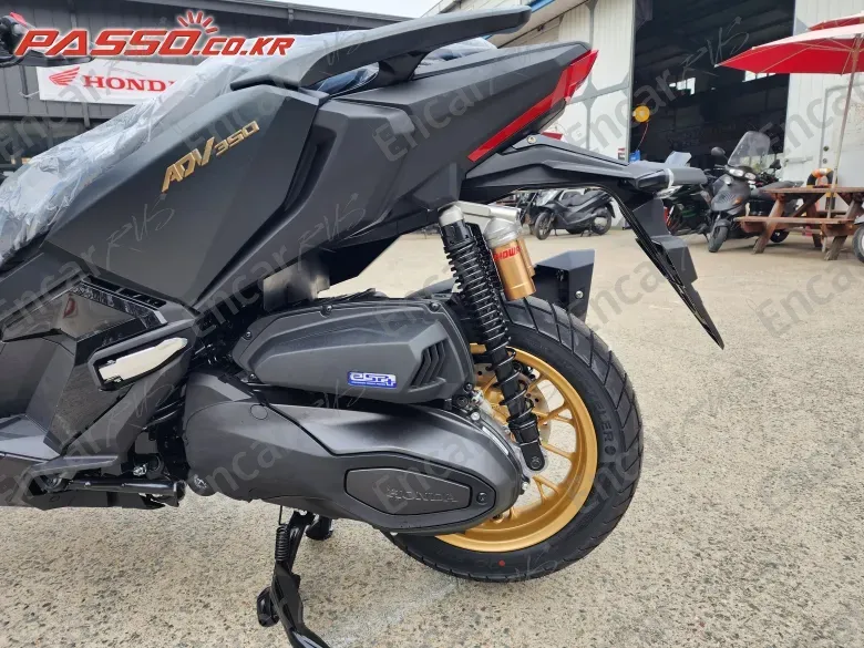HONDA ADV 350 - фото 4
