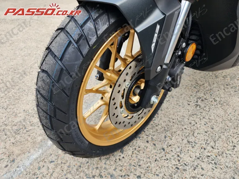 HONDA ADV 350 - фото 5