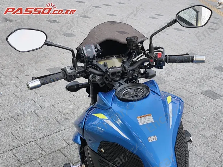 SUZUKI GSX S 750 - фото 3