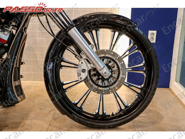 Harley-Davidson Flhxse - фото 5