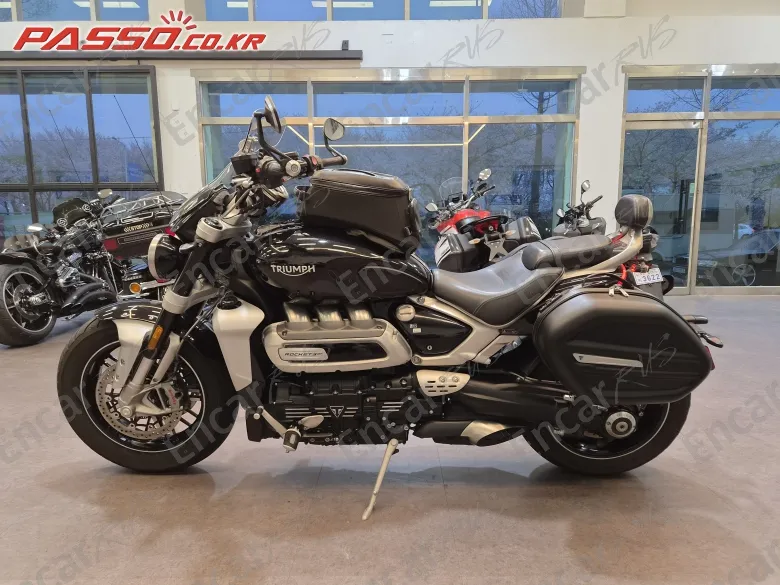 Triumph Rocket Ⅲ Gt - фото 1