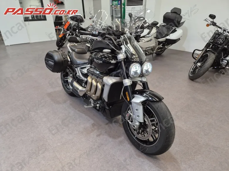 Triumph Rocket Ⅲ Gt - фото 2