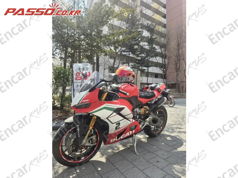 Ducati Panigale V2 S - фото 1