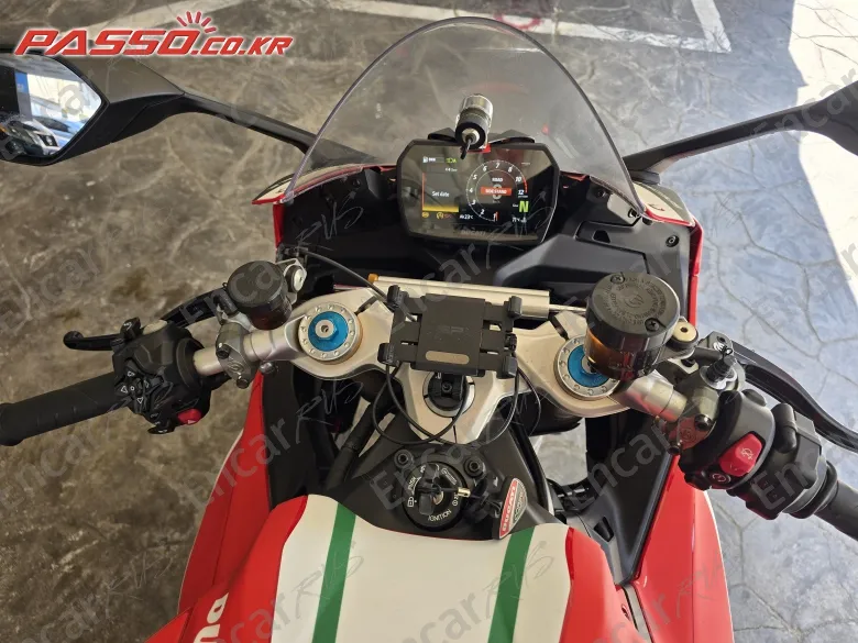 Ducati Panigale V2 S - фото 3