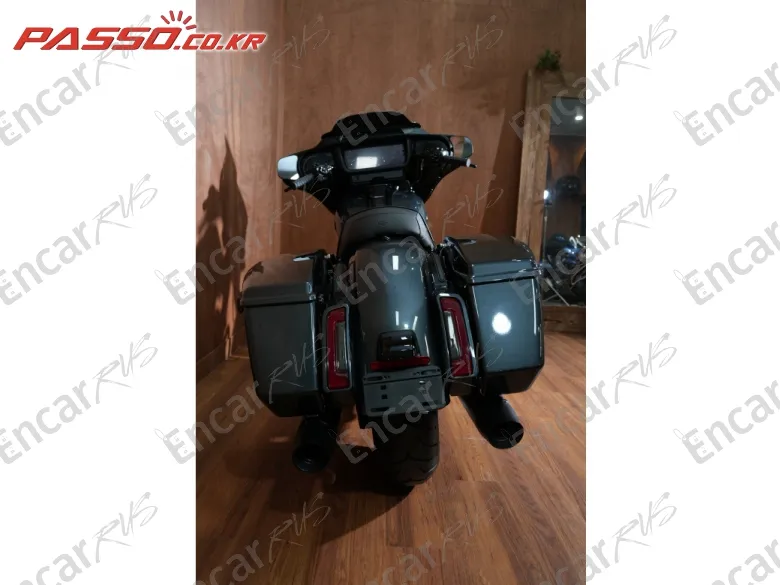 HARLEY-DAVIDSON FLHX - фото 2