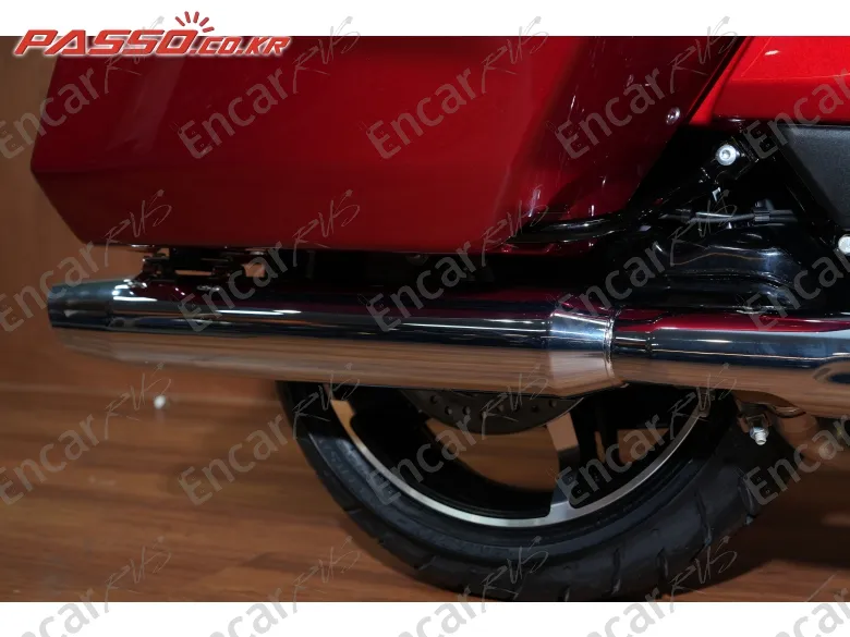 HARLEY-DAVIDSON FLHX - фото 6