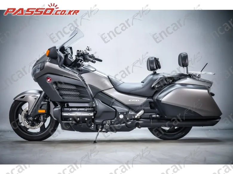 Honda Goldwing F6b - фото 1