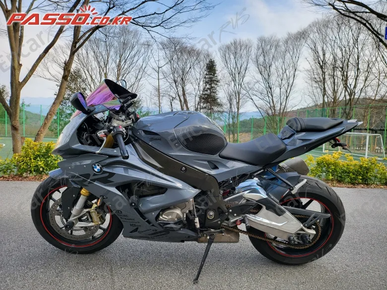 BMW S 1000 RR - фото 1