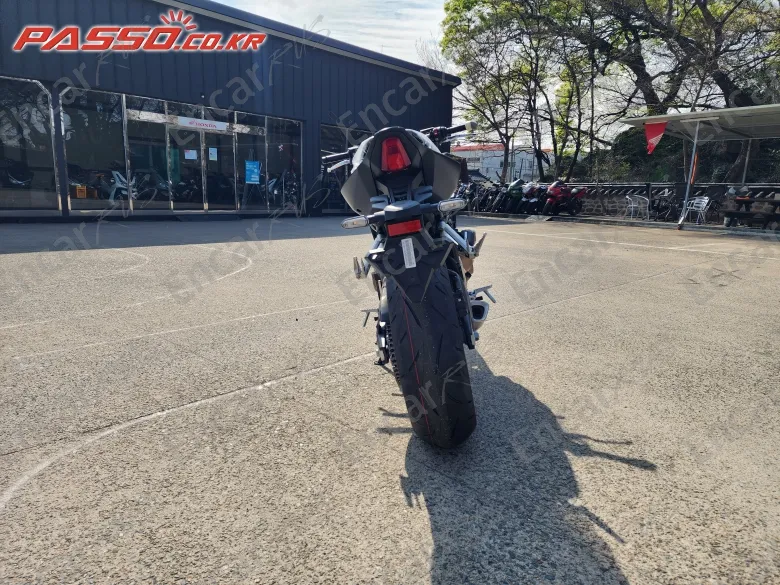 Honda Cb 650 R E-Clutch - фото 2