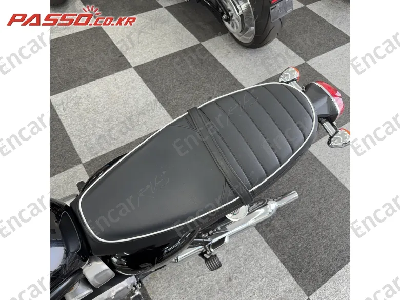 Triumph Bonneville T120 - фото 6