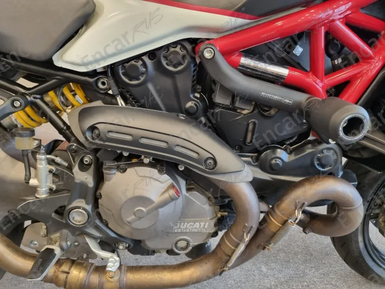 Ducati Monster 821 - фото 4