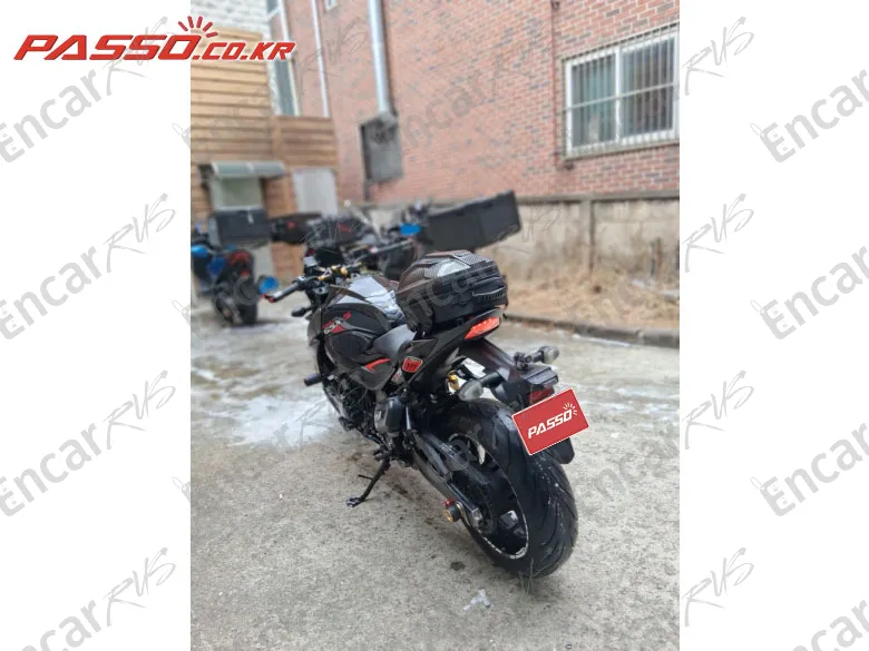SUZUKI GSX 750 - фото 6