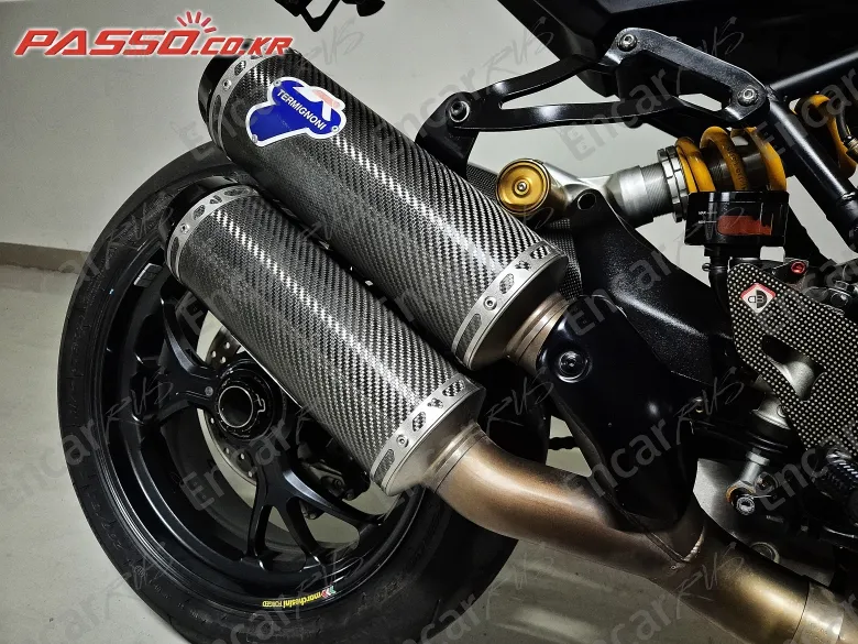 Ducati Monster 1200 R - фото 6