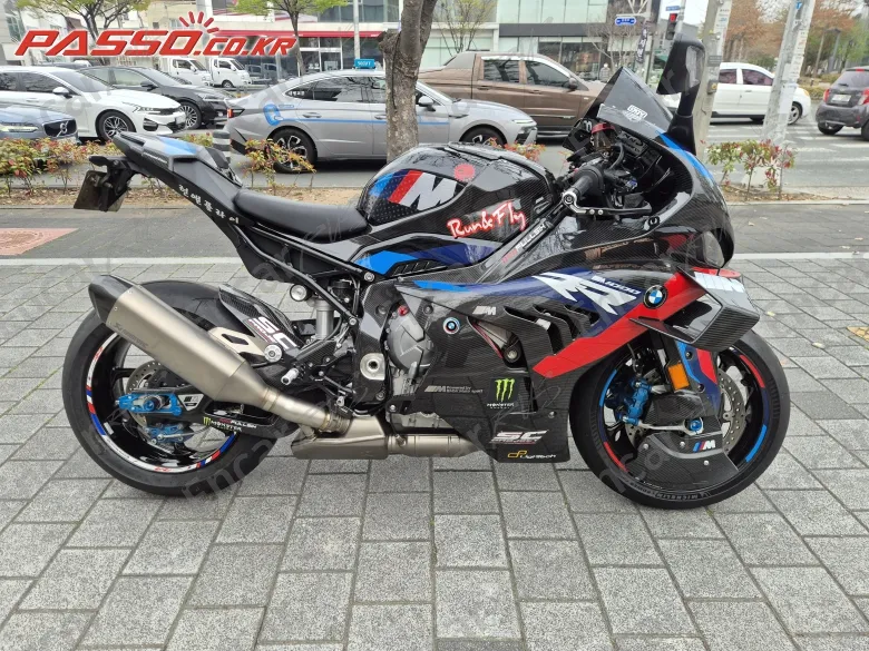 Bmw M 1000 Rr - фото 0