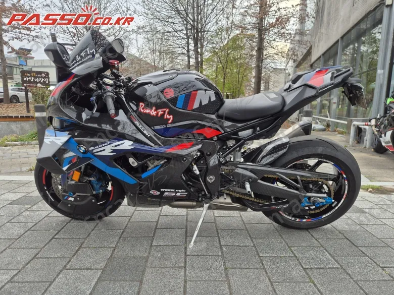 Bmw M 1000 Rr - фото 1