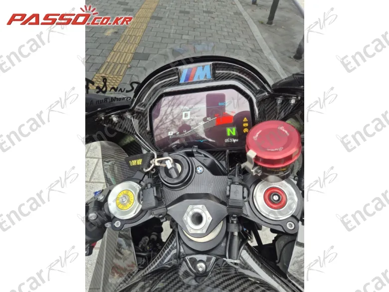 Bmw M 1000 Rr - фото 4
