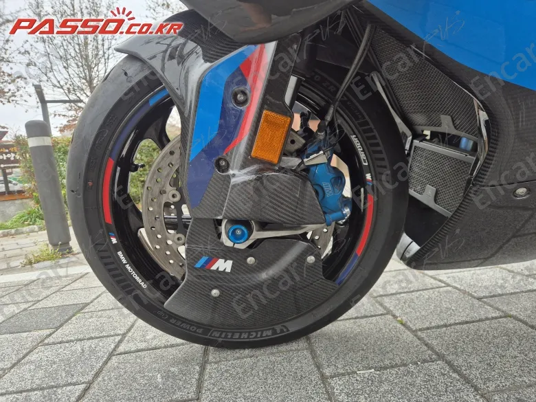 Bmw M 1000 Rr - фото 5