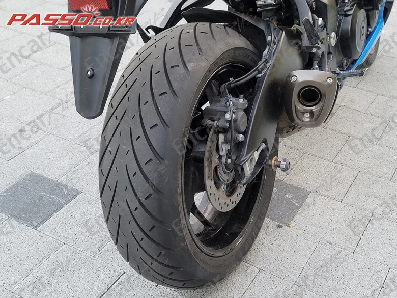 Suzuki Gsx S 1000 F - фото 5