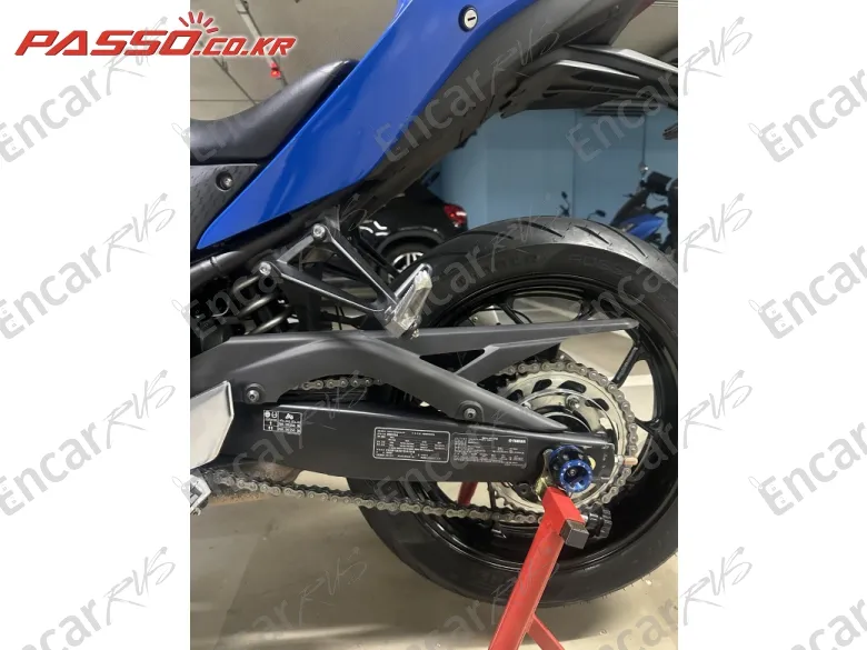 YAMAHA YZF R3 - фото 6