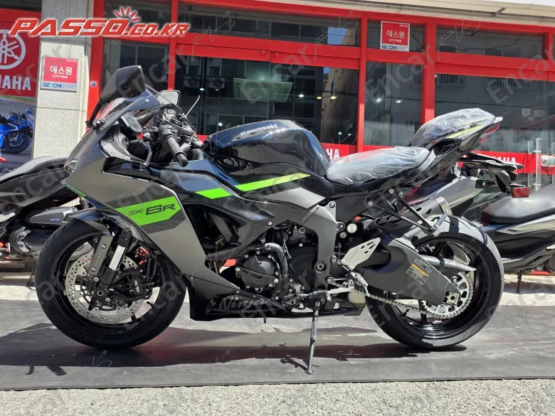 Kawasaki Zx 6 R - фото 1