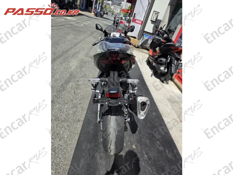 Kawasaki Zx 6 R - фото 2