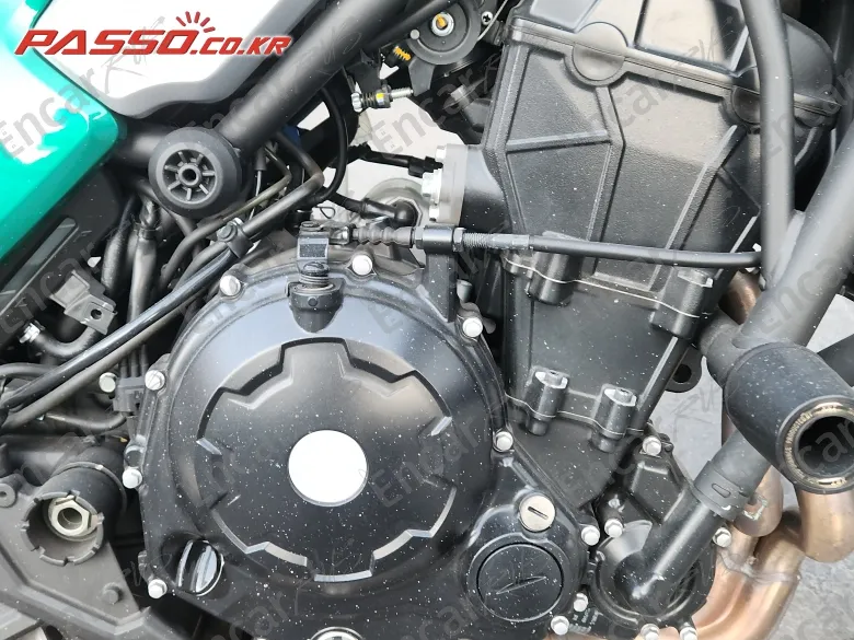 Kawasaki Z 650 Rs Abs - фото 4