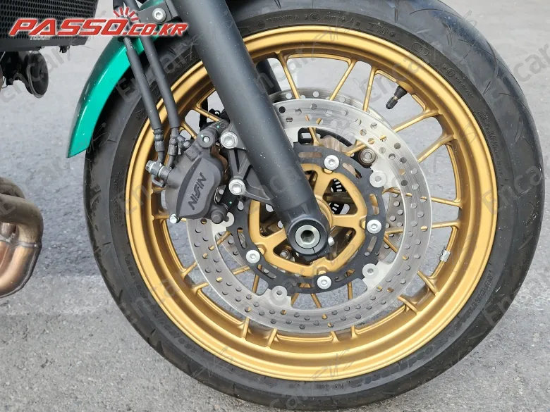Kawasaki Z 650 Rs Abs - фото 5