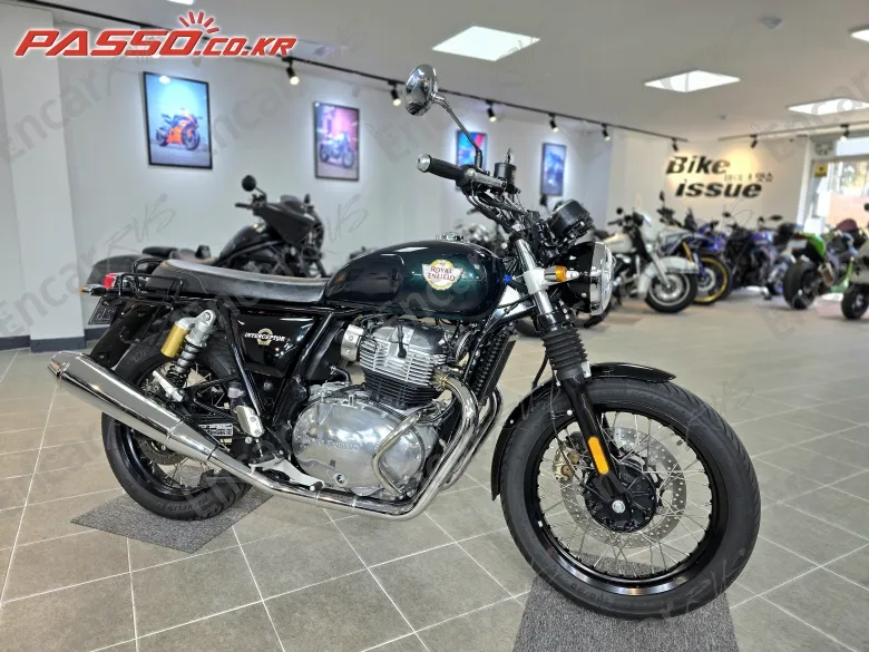 Royal Enfield Interceptor 650 - фото 1