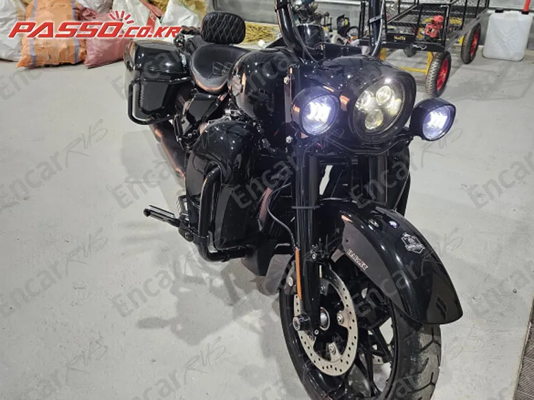 HARLEY-DAVIDSON ROAD KING SPECIAL - фото 0