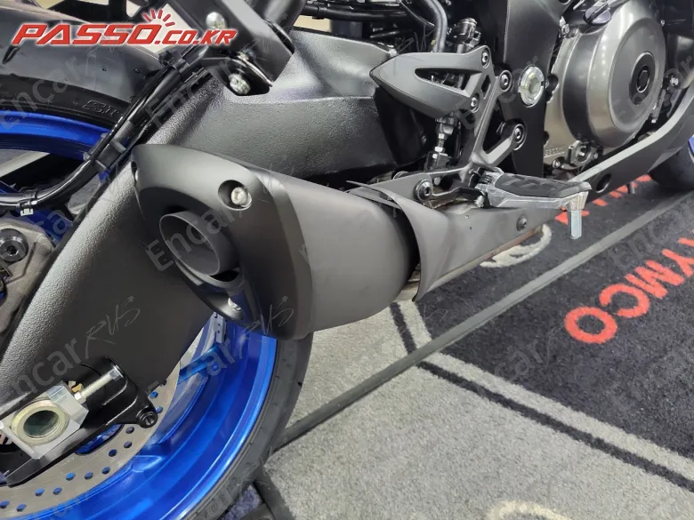 Suzuki Gsx S 1000 Gx - фото 6