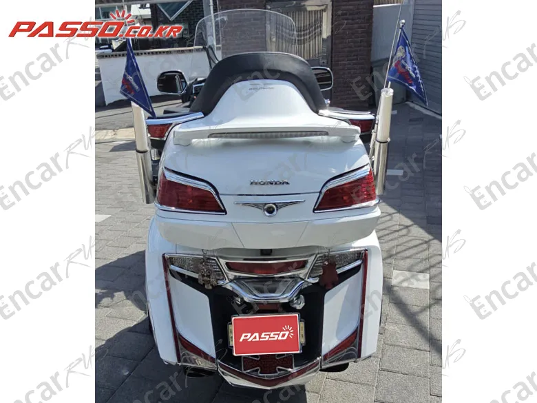 Honda Goldwing 1800 - фото 2