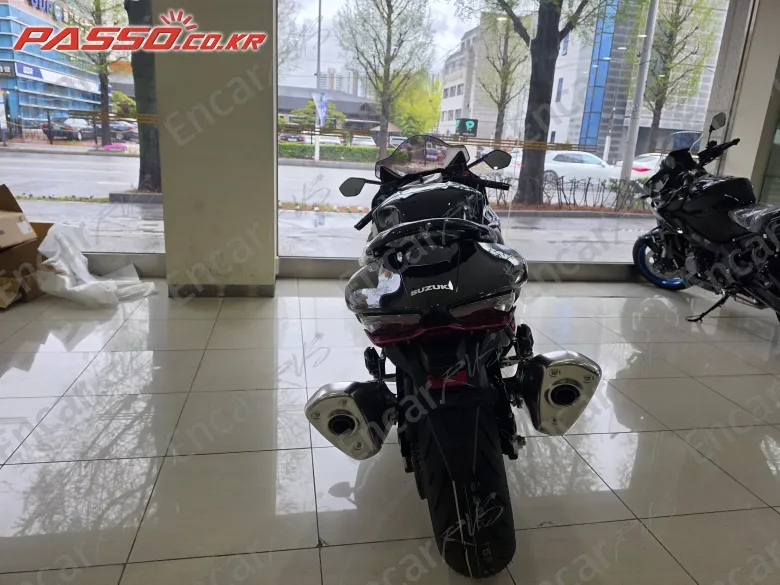 SUZUKI GSX R 1300 HAYABUSA - фото 2