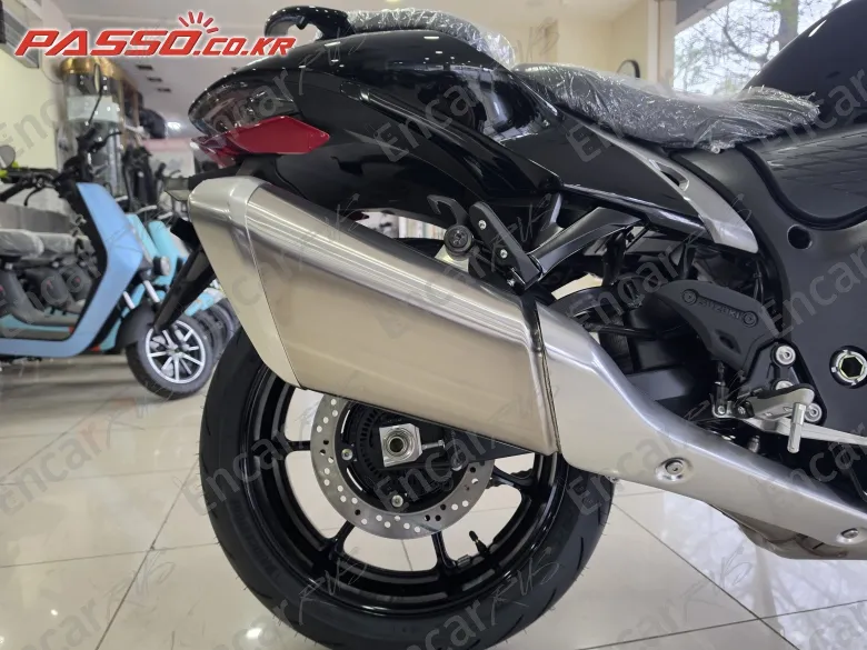 SUZUKI GSX R 1300 HAYABUSA - фото 6