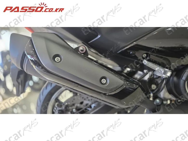 YAMAHA T MAX 560 - фото 6