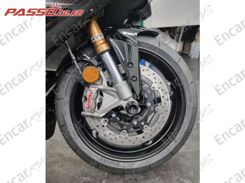 Yamaha Yzf R9 - фото 5