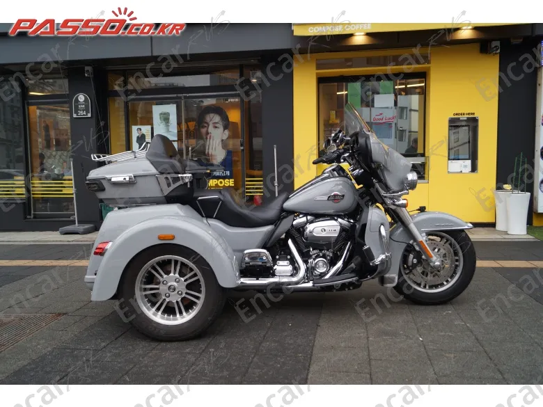 Harley-Davidson Flhtcutg Tri Glide Ultra Classic - фото 0