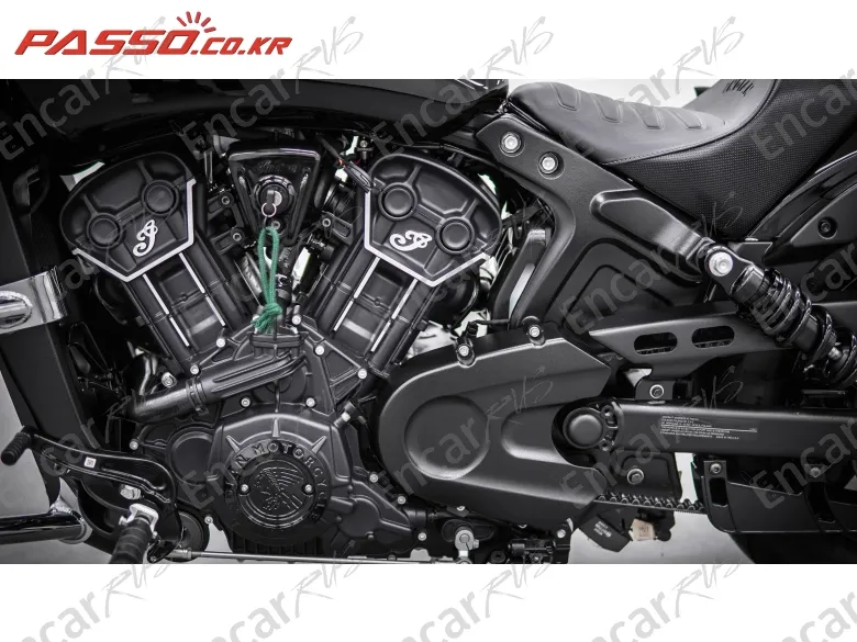 Indian Scout Rogue - фото 4