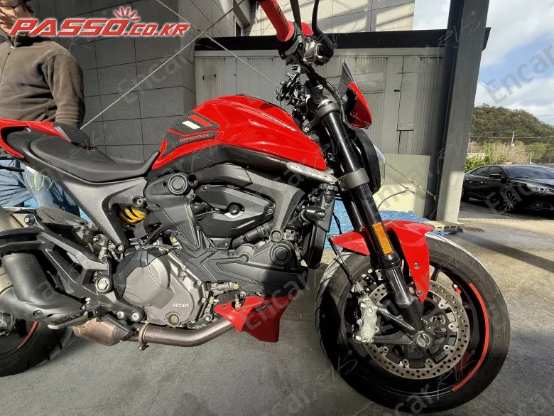 Ducati Monster 937 - фото 0