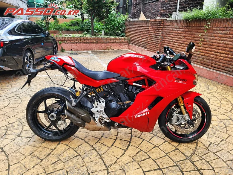 Ducati Supersport S - фото 0